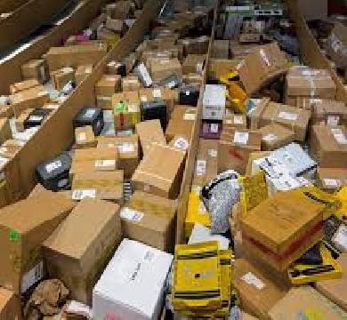 تعليق مؤقت لإرسال الطرود البريدية من الهند الي الولايات المتحدة بسبب الرسوم الجمركية 